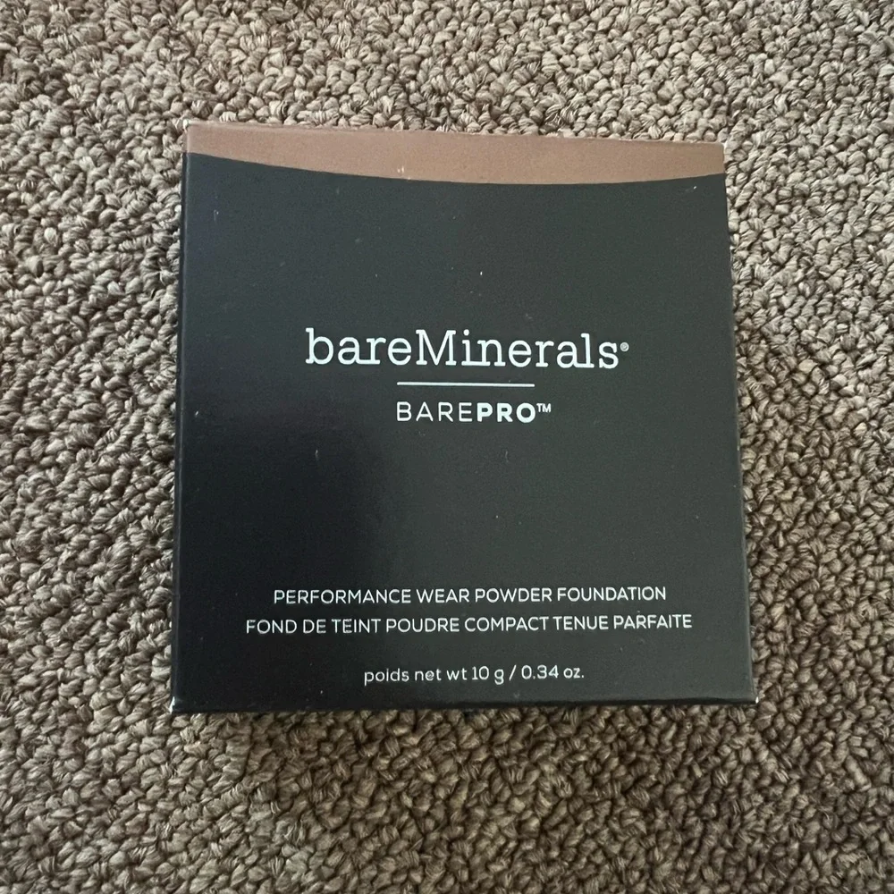 Bareminerals barepro performance wear powder foundation COCOA 30 DISCONTINUED